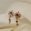 CATEGORY_EARRING__Vihaa