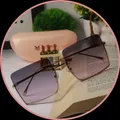 OUE_COLLECTIONS_GIRL_ACCESSORIES__The brown girl