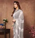 CATEGORY_READY_TO_WEAR__Queen's Wear Creation