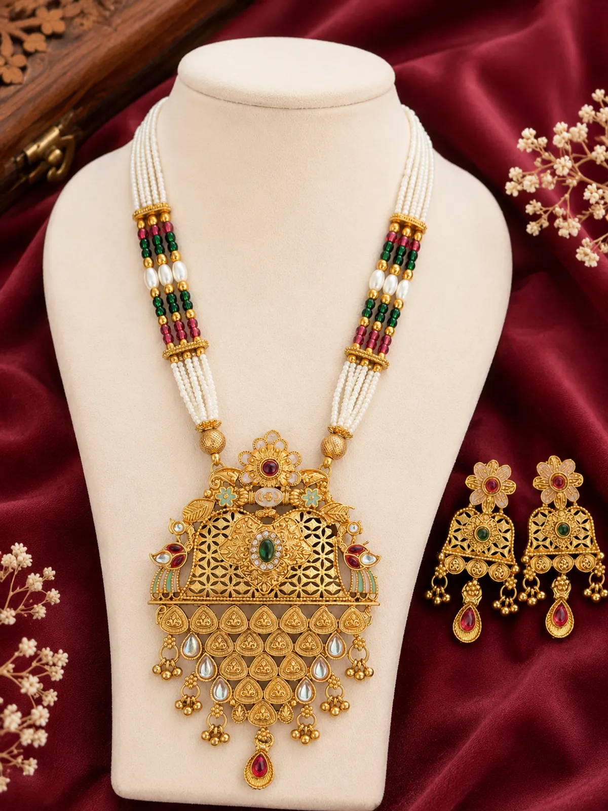 Royal Pearl Heritage Mala Set with Temple Pendant