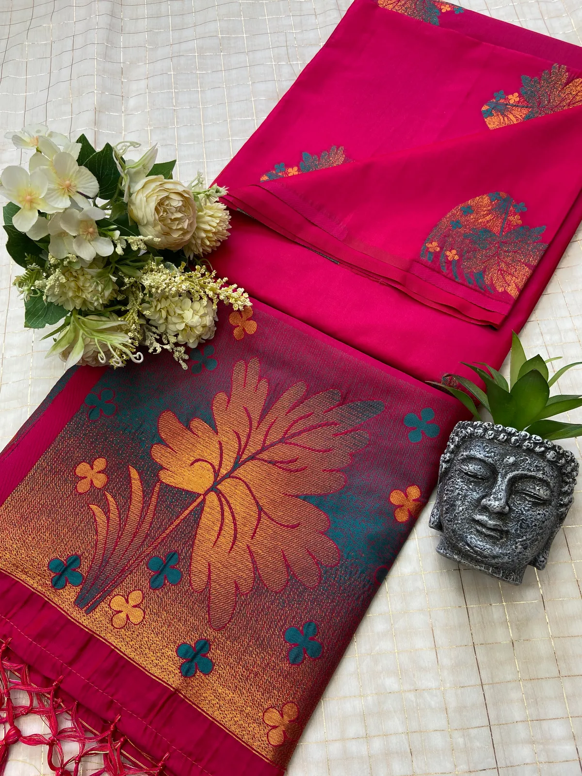 Premium Soft Silk sarees with Beautiful Weaving Zari With Attractive Two Tone Design And Weaving Design Blouse With Tassels