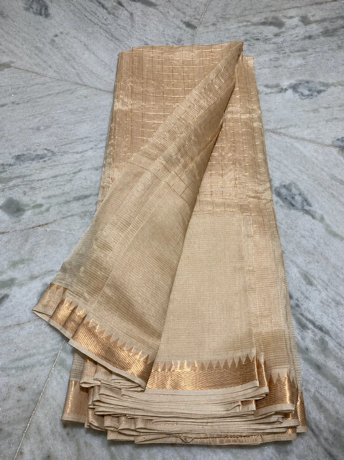 Bhagalpuri Handloom Cotton Silk Check Half Body Saree with Free Blouse Piece (Cream)