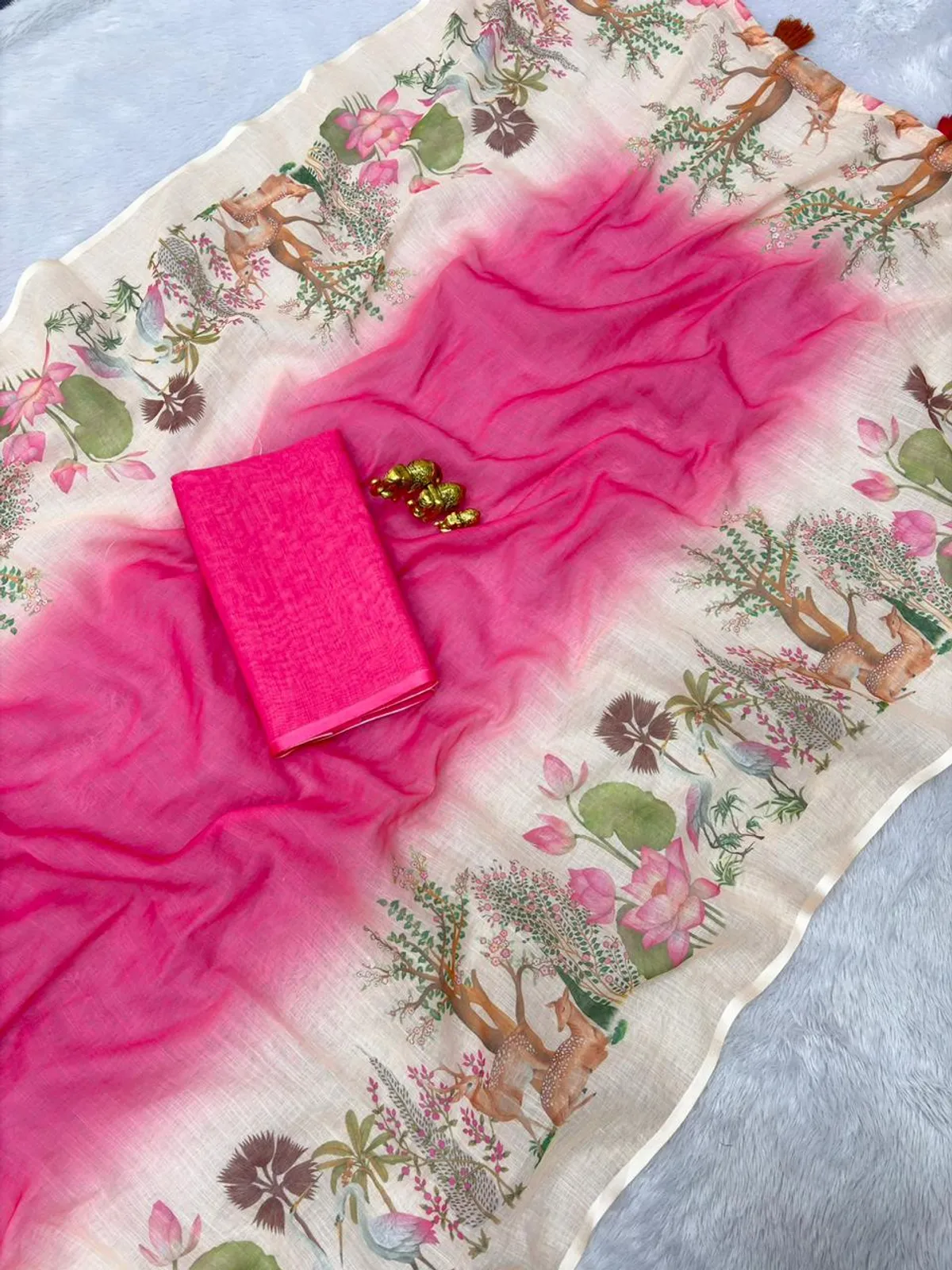 Soft Linen Light Weigth White and Pink Deer Printed Saree with Blouse
