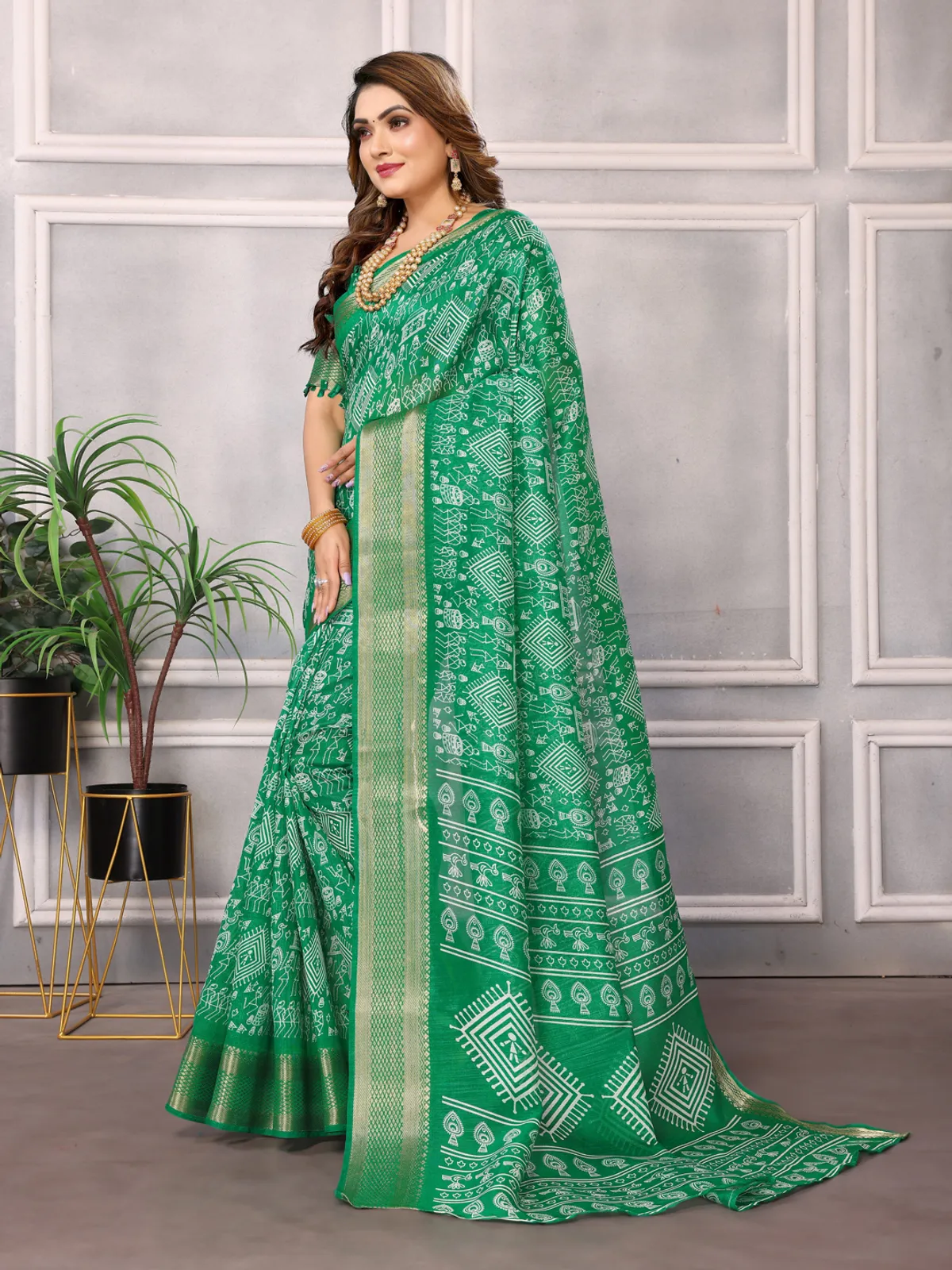 Trending Green Design Printed Cotton Blend Saree For Women