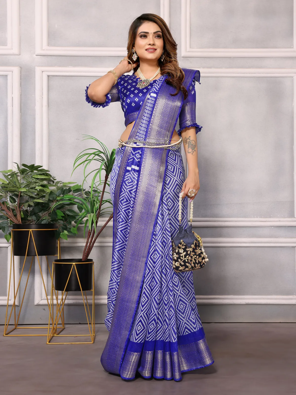Trending Royal Blue Design Bandhani Cotton Blend Saree For Women