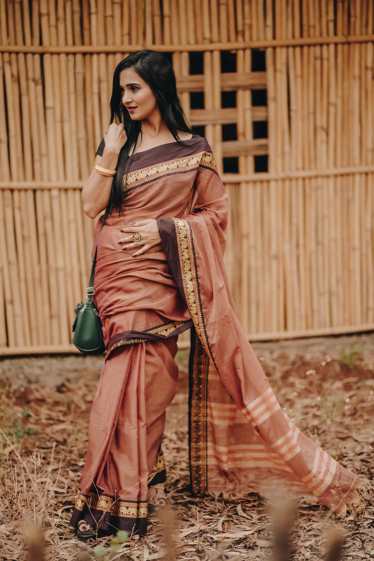 Single Elephant Narayanpet Pure Cotton Saree with running blouse piece(Same as saree)