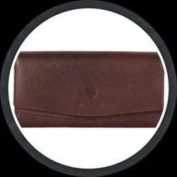 OUR_COLLECTIONS_CLUTCH__SHAGI