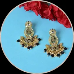 OUR_SPECIALTY_EARRINGS__ethonica