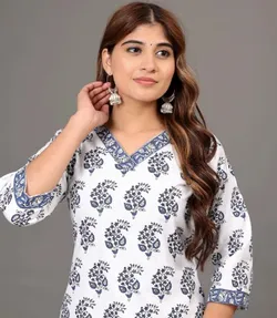 BRAND_CATEGORY_WOMENS_KURTI__Aaithan