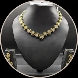 OUR_COLLECTIONS_NECKLACE_SET__LALEEZ