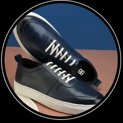 OUR_COLLECTIONS_SNEAKER__Nikoz