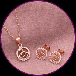 OUR_COLLECTIONS_PENDANT_SET_EARRINGS__believeparis