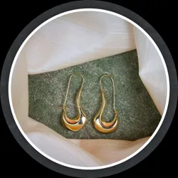OUR_SPECIALTY_LATEST_COLLECTION__Aurim Blair
