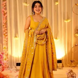 CATEGORY__GOWN__VASTRAROOP