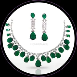 OUR_SPECIALTY___NECKLACE_SET__Cyrsta