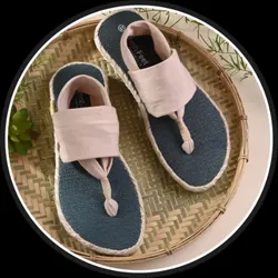 BRAND_CATEGORY_WOMENS__Fresh1947feet
