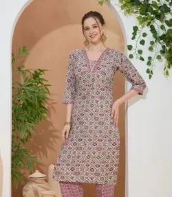 OUR_COLLECTIONS_KURTA_PANT_SETS__keshubaba