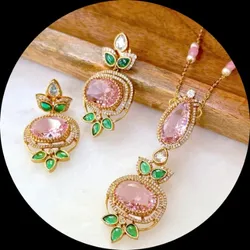 OUR_COLLECTIONS_PENDANT_SETS__colorbox