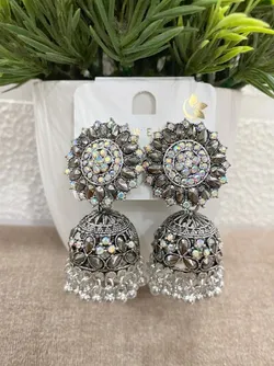 BRAND_CATEGORY_WOMEN_EARRINGS__Shinit