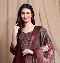 OUR_SPECIALTY_WOMENS_ETHNICWEAR__Minque