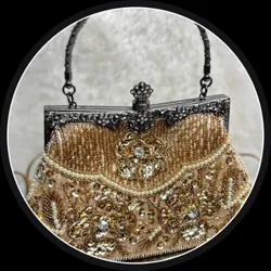 OUR_COLLECTIONS_CLUTCH__Status bags and gifts