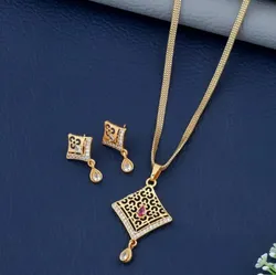OUR_SPECIALTY_PENDENT__Zeyra