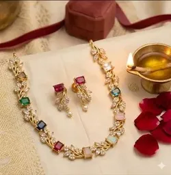 OUR_SPECIALTY__NECKLACE__Ssquare collection