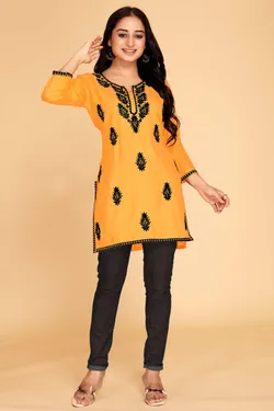 SHOP_BY_CATEGORY_Kurtas_And_Kurtis__Kajavadra