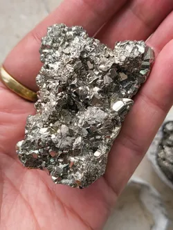 SHOP_BY_CATEGORY_MANIFESTATION__Fashionistaglam