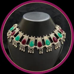OUR_SPECIALTY_CHOKERS__Tanshi