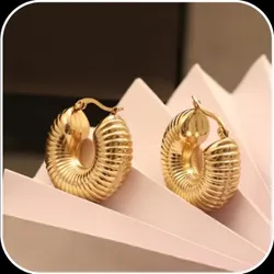 OUR_COLLECTIONS_BRACELET_AND_EARINGS__Calista (Endeavora Ventures Pvt Ltd)