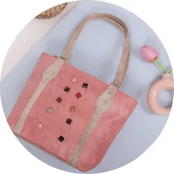 OUR_SPECIALTY_TOTE_BAGS__SpringBerry