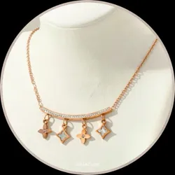 OUR_COLLECTION_CHAIN_PENDANT__Siraaz