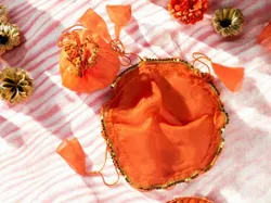 SHOP_BY_CATEGORY_GIFTING__Jashn Bazaar