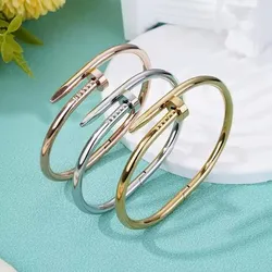 SHOP_BY_CATEGORY_ombo_Sets__Store Name