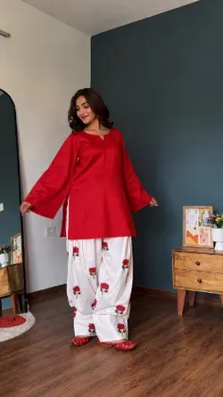 OUR_COLLECTIONS_Farsi_Suit__India Silk