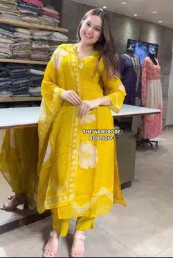 SHOP_BY_CATEGORY_REFRESH_YOUR_DAYS__Reshaa