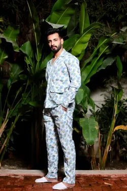 SHOP_BY_CATEGORY_CLOTHING_SETS__Emerald Arrows