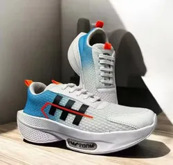 SHOP_BY_CATEGORY_Sneakers__TRIGLUS