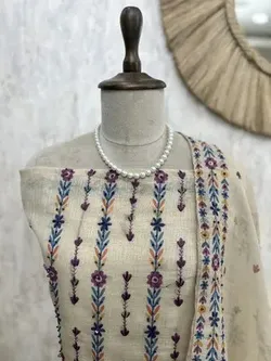 SHOP_BY_CATEGORY_SHAWLS__Thekapdakart