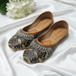 SHOP_BY_CATEGORY_JUTTI__ZariSole