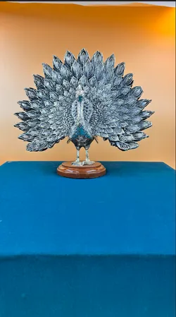 SHOP_BY_CATEGORY_Figurines__Minave