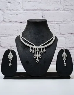 SHOP_BY_CATEGORY__NECKLACE__Glowify