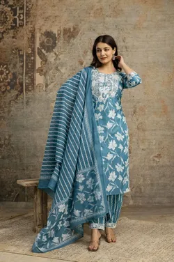 SHOP_BY_CATEGORY_KURTAS__Manvi Fashion