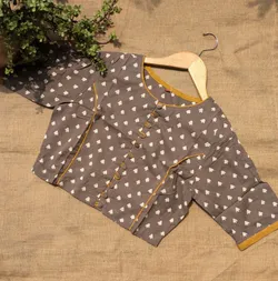 SHOP_BY_CATEGORY_BLOUSE__Akshya Mraketing And Consulting