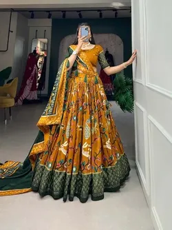 SHOP_BY_CATEGORY_LEHENGA_CHOLI__Crownfashion