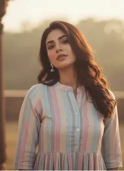 SHOP_BY_CATEGORY_DRESSES__Vinh Fashion