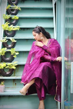 SHOP_BY_CATEGORY_SHORT_TOPS__Rangkari