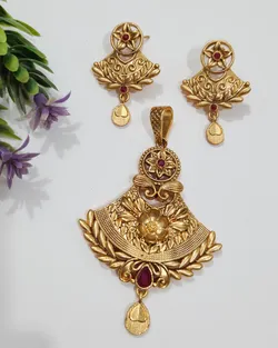 SHOP_BY_CATEGORY_JEWELLERY_SETS__Vom Jewels