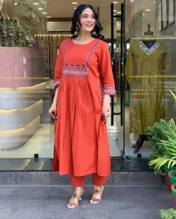 SHOP_BY_CATEGORY_Kurtas_and_Palazzo__Jaipuri Export